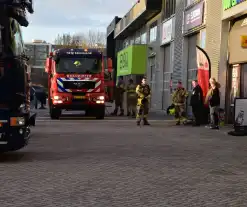 Brand in bedrijfspand zorgt voor rookontwikkeling