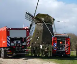 Brand in Monumentale Molen uit 1837 in Oudemolen