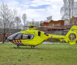 Traumahelikopter landt op terrein zorginstelling Sherpa