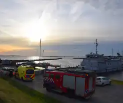 Overleden persoon door duikers van de marine boot aangetroffen