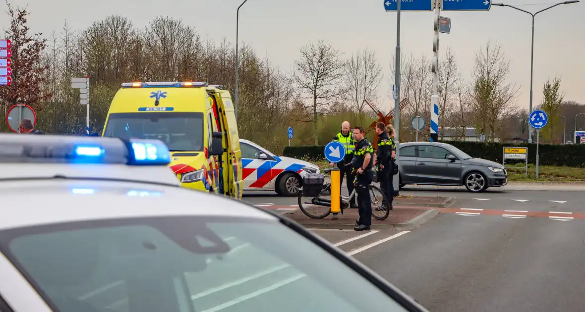 Fietser aangereden door tractor