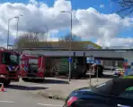 Vrachtwagenchauffeur bekneld na ongeval