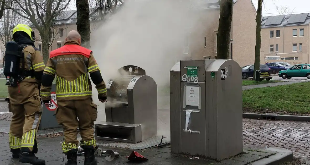 Flinke rookontwikkeling door brand in ondergrondse container - Foto 5