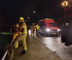 Brandweer zoekt in water naar mogelijk te water geraakt persoon