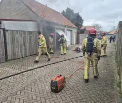 Acculader veroorzaakt kortsluiting en brand in garagebox