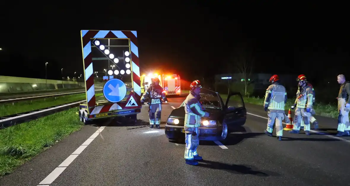 Automobilist klapt op pijlwagen - Foto 3