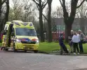 Fietser gewond na inhalen van twee mede fietsers