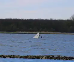 Zeilboot gezonken op Veerse meer