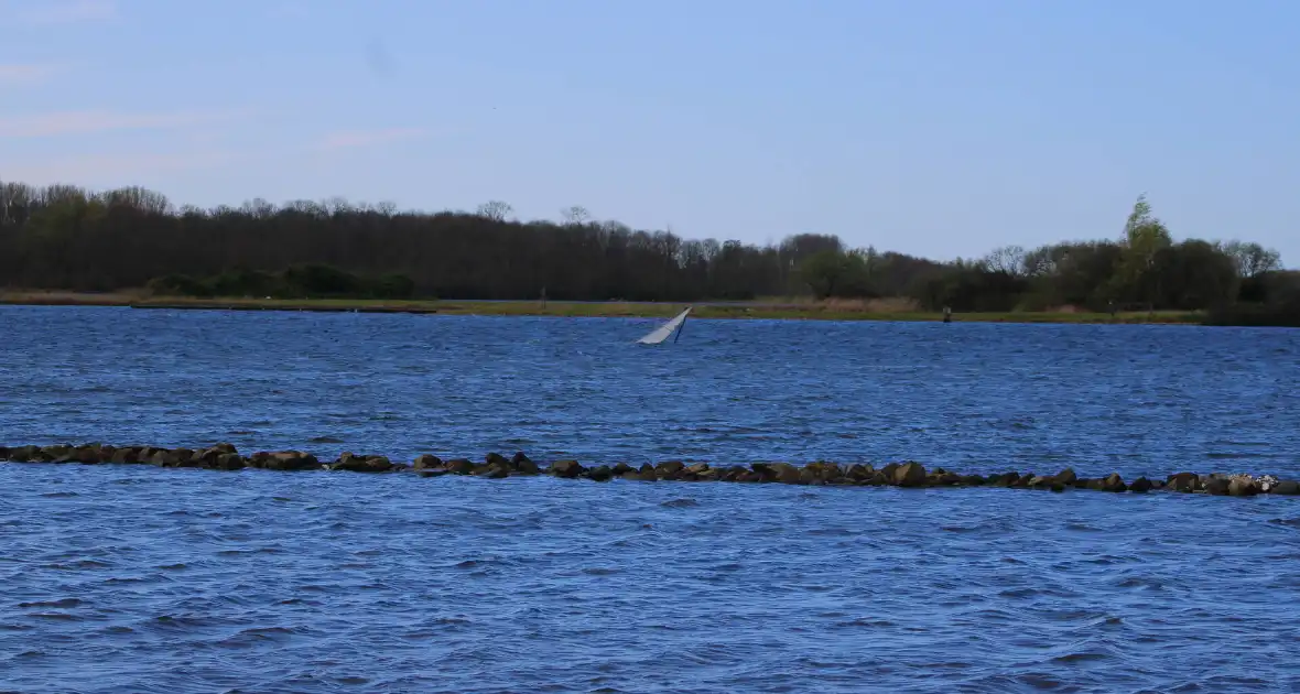 Zeilboot gezonken op Veerse meer - Foto 6