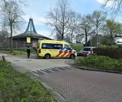 Fietser en voetganger botsen op oversteekplaats