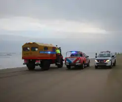 Grote zoekactie naar vermiste watersporter op ruwe zee