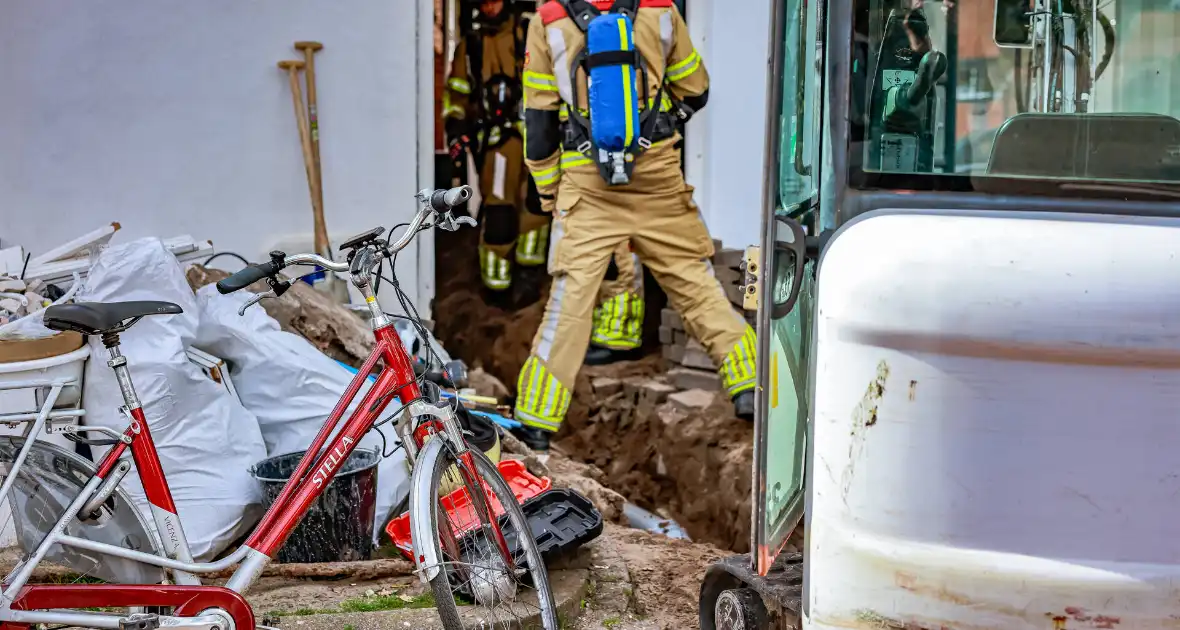 Gasleiding geraakt bij graafwerkzaamheden in woning - Foto 7