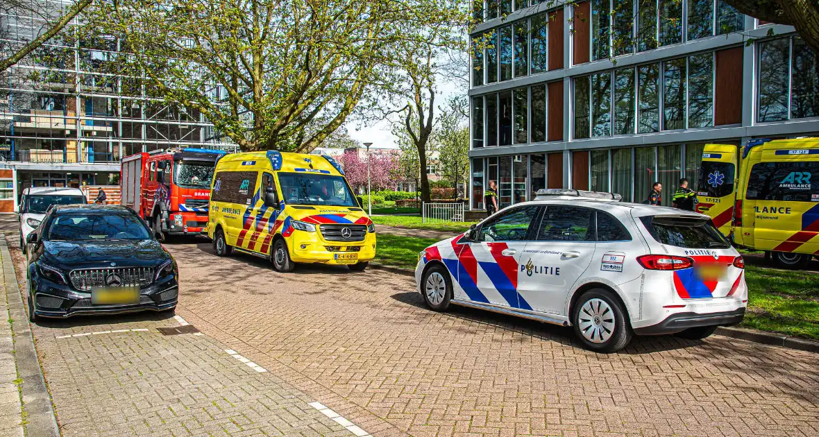 Traumateam ingezet voor medische noodsituatie bij flat