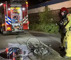 Fiets vat vlam op industrieterrein