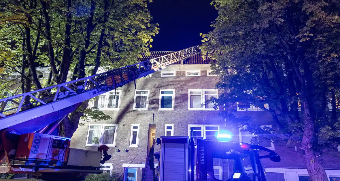 Grote brand in Amsterdamse woning - Foto 1