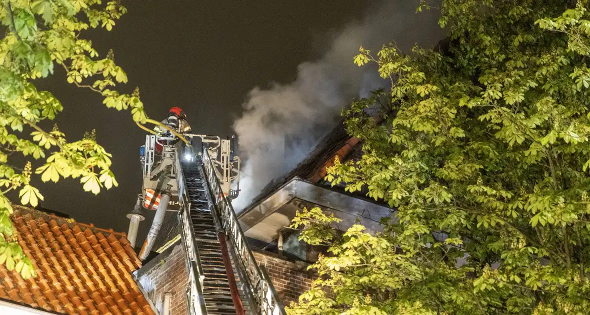 Grote brand in Amsterdamse woning - Foto 2