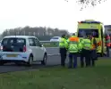 Taxi botst achterop personenauto op A28