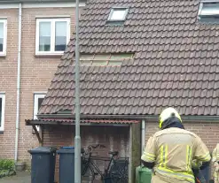 Meerdere dakpannen gesneuveld na harde wind