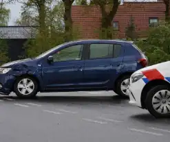 Lange vertraging na botsing tussen auto en bestelbus