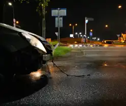 Schade bij botsing tussen twee personenauto's