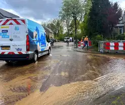 Geknapte waterleiding zet straat blank