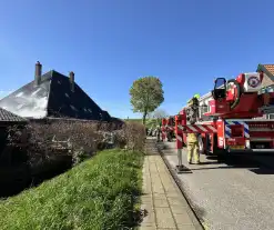 Rieten dak zorgt voor uitslaande brand