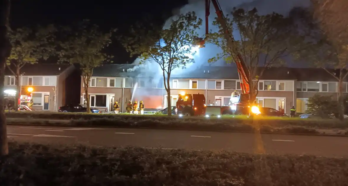 Vlammenzee, enorme ravage en zwaargewonde in woning na explosie in meterkast - Foto 2