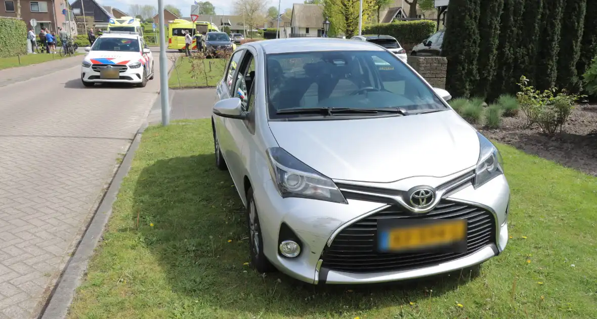 Twee gewonden bij aanrijding tussen automobilist en fietser - Foto 4