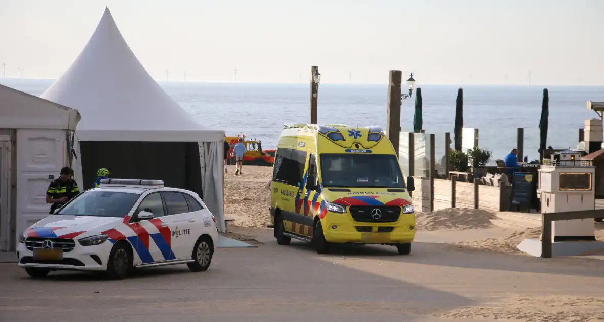 Veel hulpdiensten ingezet voor medische noodsituatie op strand - Foto 2