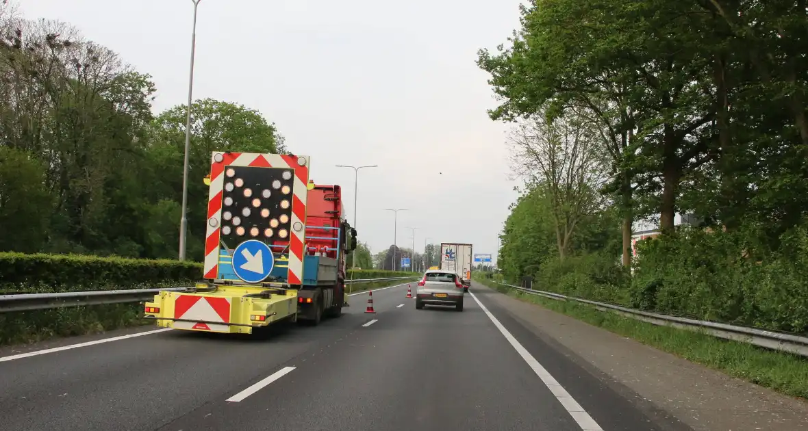 Flinke schade en vertragingen na kop-staartbotsing - Foto 3