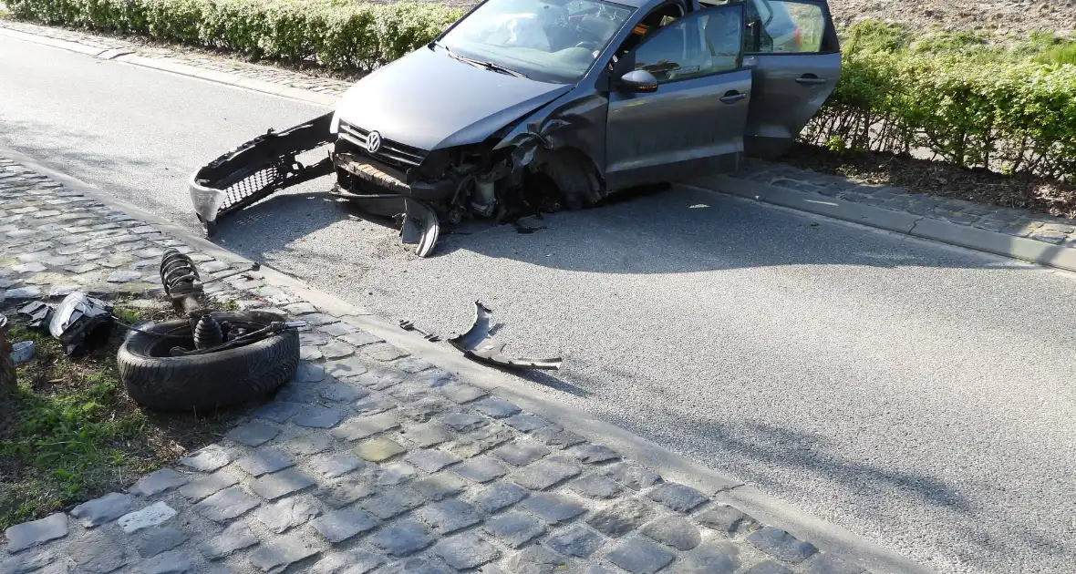 Wiel breekt af na eenzijdig ongeval - Foto 3