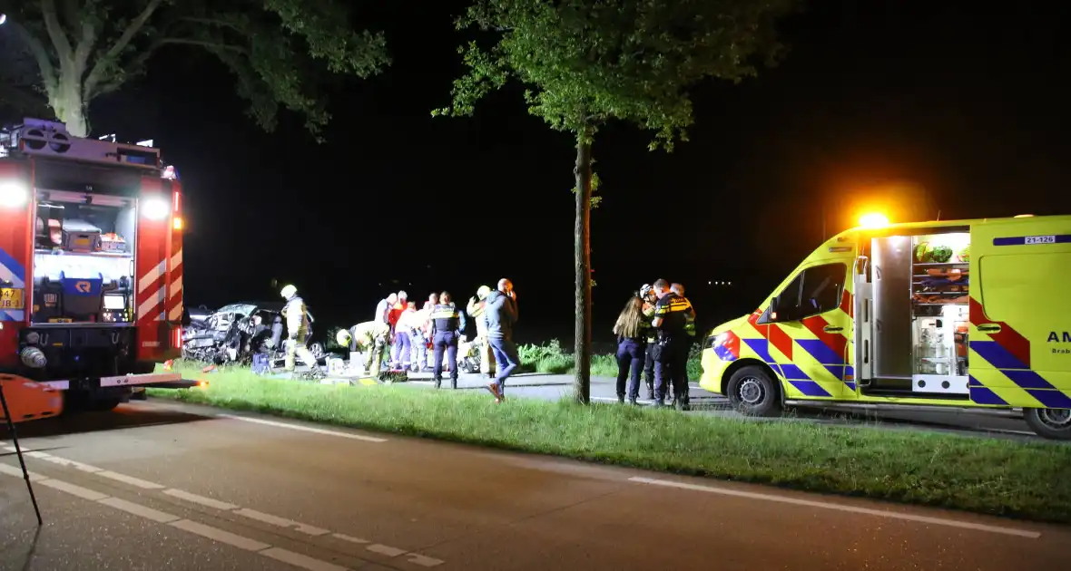 Automobilist zwaargewond bij ongeval - Foto 4