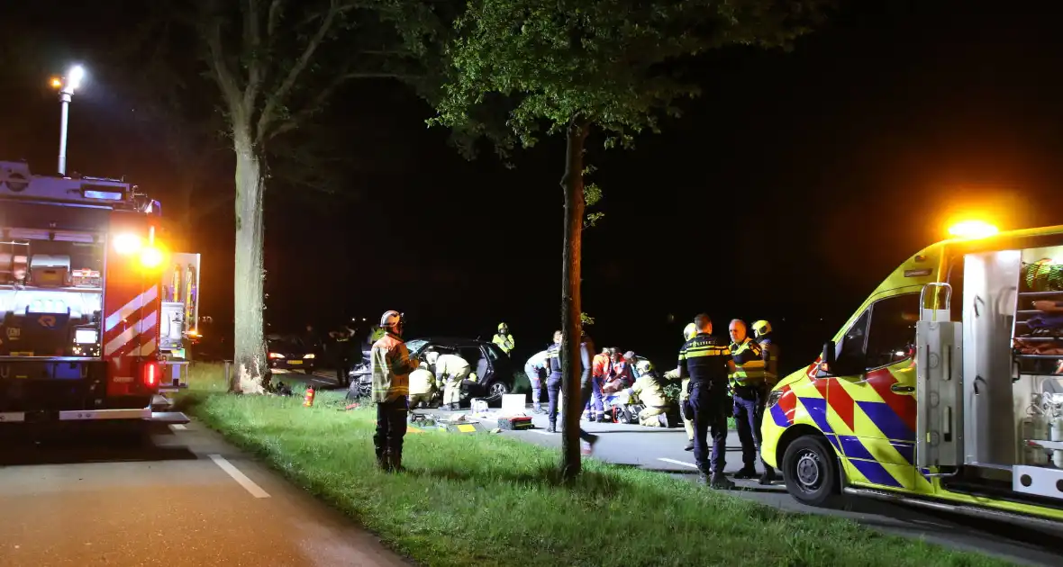 Automobilist zwaargewond bij ongeval - Foto 5