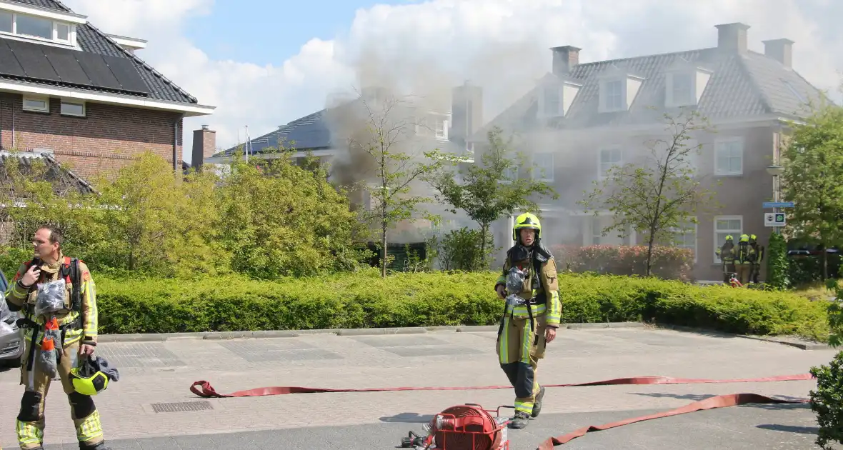 Brand in elektrakast moeilijk te bestrijden - Foto 6