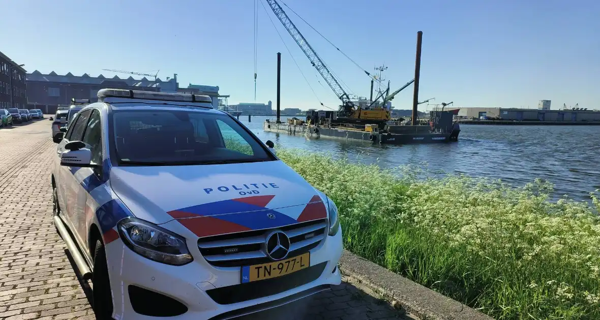 Scheepvaartverkeer stilgelegd vanwege mogelijk explosief in haven - Foto 2