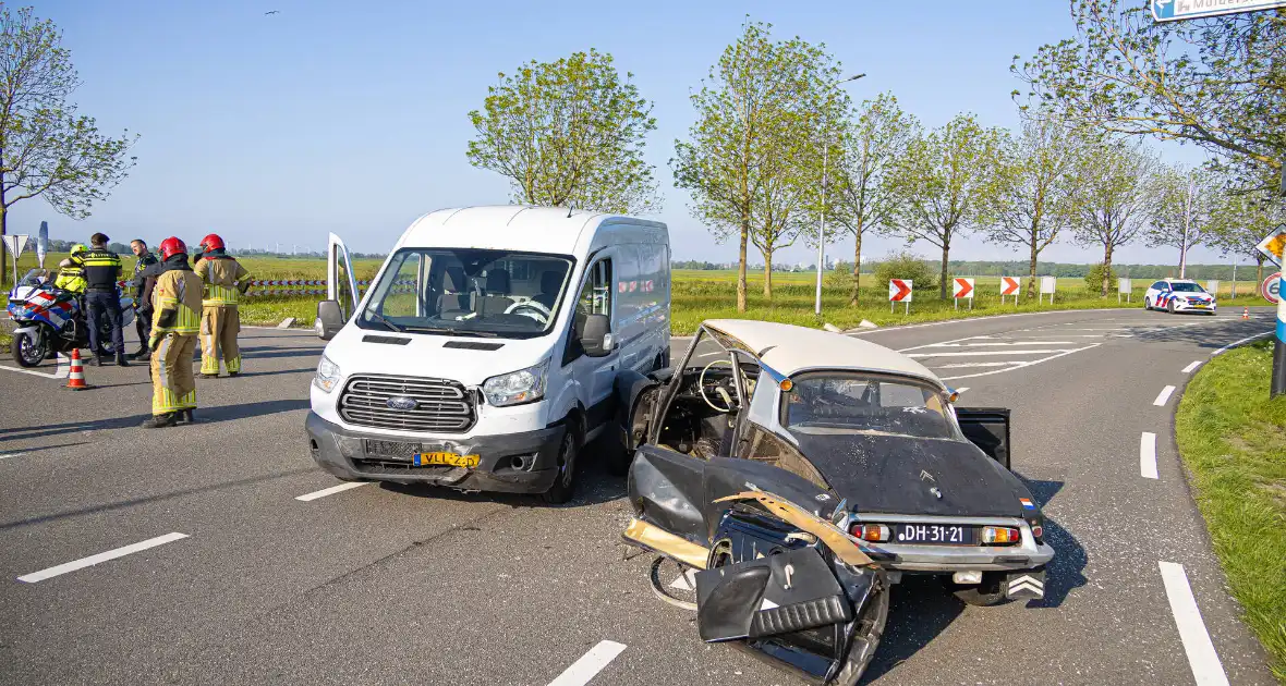 Dronkenlap veroorzaakt verkeersongeval - Foto 4