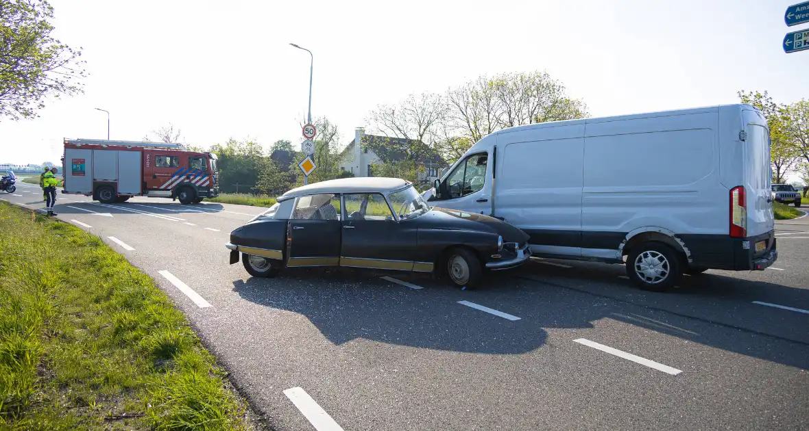 Dronkenlap veroorzaakt verkeersongeval - Foto 9