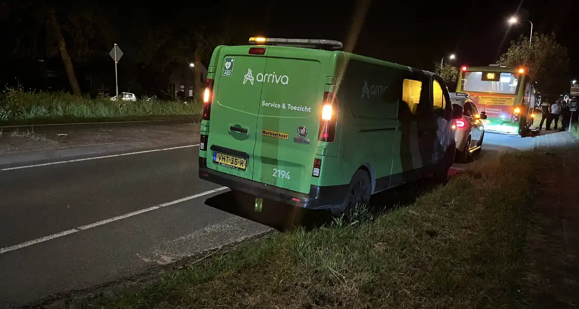 Beschonken passagier hard ten val door noodstop bus - Foto 4