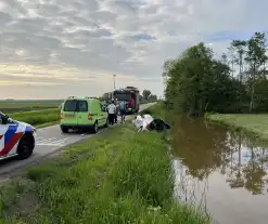 Auto raakt te water door technisch mankement