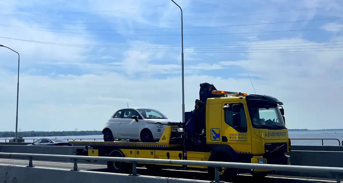 Kettingbotsing op Haringvlietbrug - Foto 3