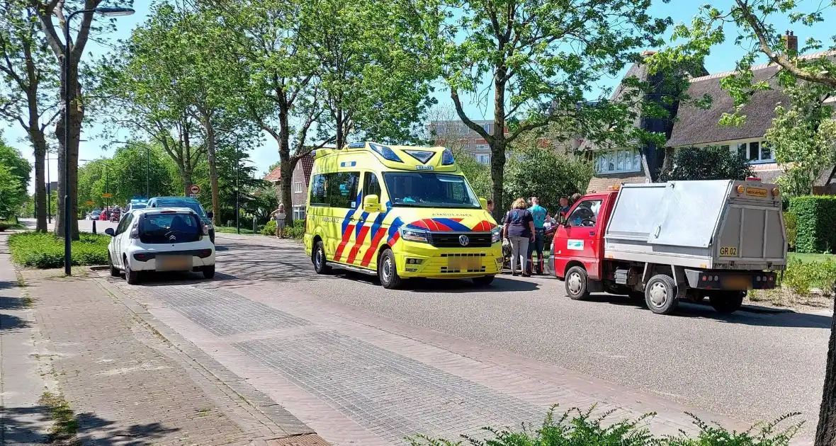 Fietser gewond bij botsing door openslaand portier