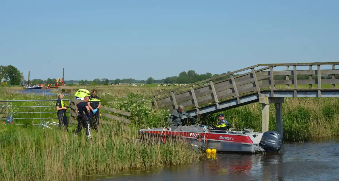 Onderzoek gestart na aantreffen stoffelijk overschot in water - Foto 5