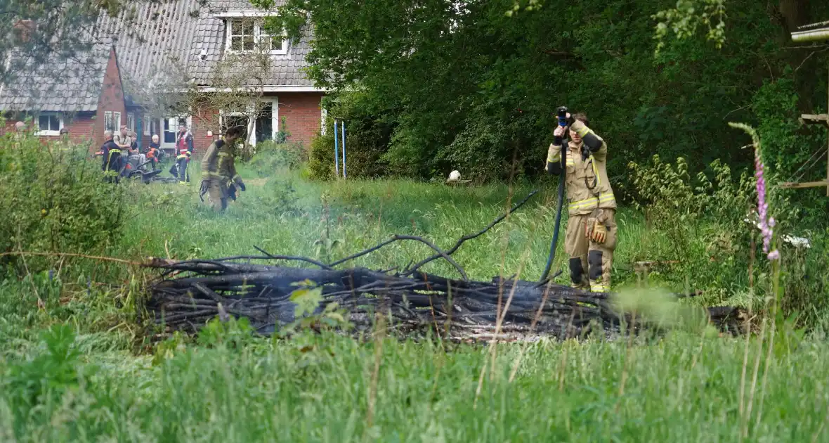 Meerdere brandhaarden rondom boerderij - Foto 1