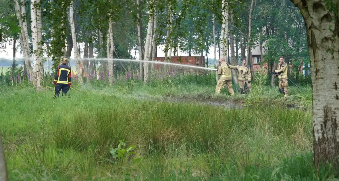 Meerdere brandhaarden rondom boerderij - Foto 2