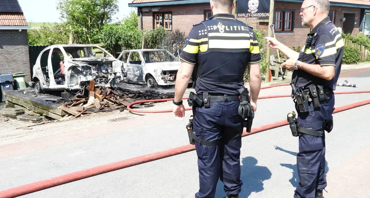 Twee voertuigen afgebrand tijdens werkzaamheden