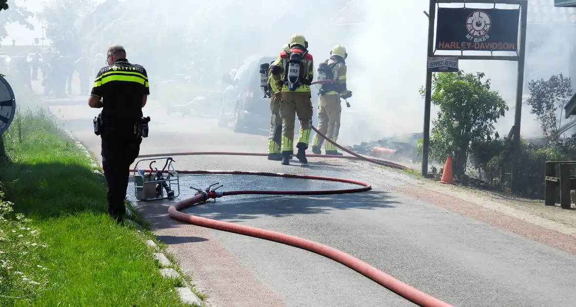 Twee voertuigen afgebrand tijdens werkzaamheden - Foto 20