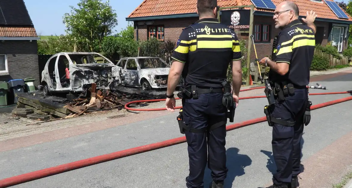 Twee voertuigen afgebrand tijdens werkzaamheden - Foto 4