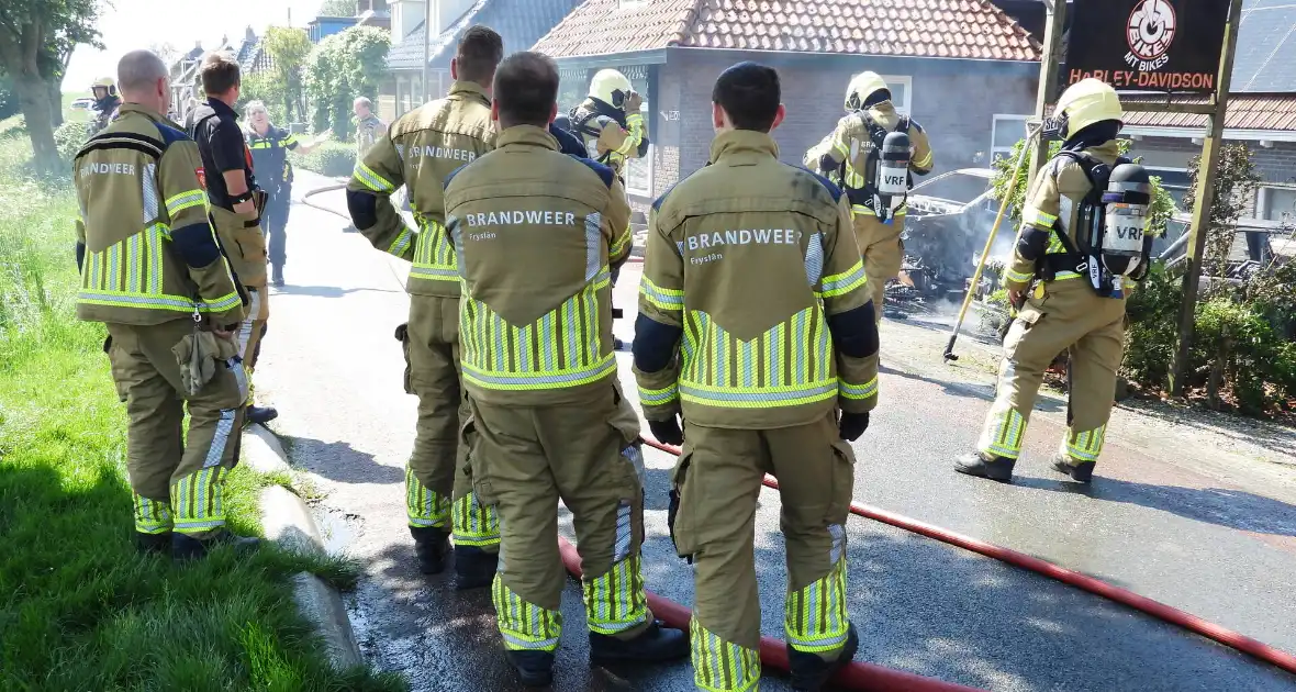 Twee voertuigen afgebrand tijdens werkzaamheden - Foto 9