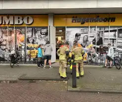 Brandweer onderzoekt gaslucht in supermarkt