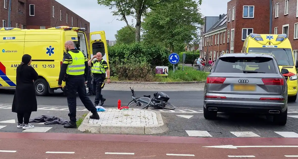 Fietser geschept op beruchte rotonde - Foto 1